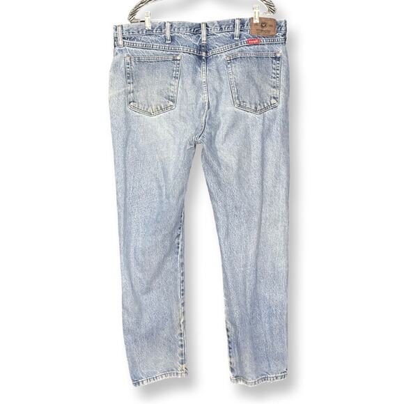 Wrangler Originals Vintage Light Wash Relaxed Fit Boot Cut Jeans - Picture 2 of 3